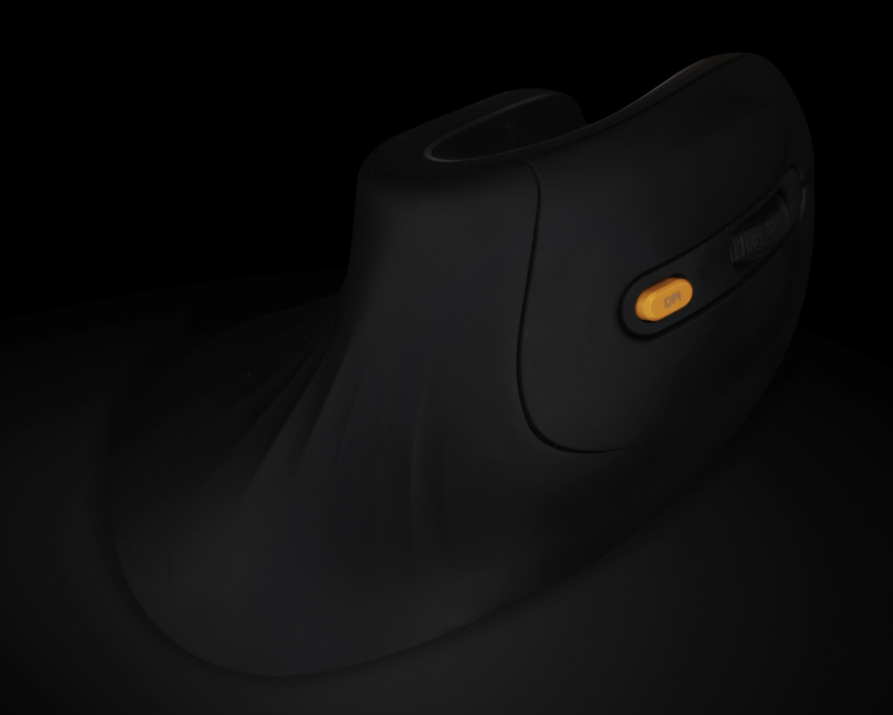 ergonomic mouse front side